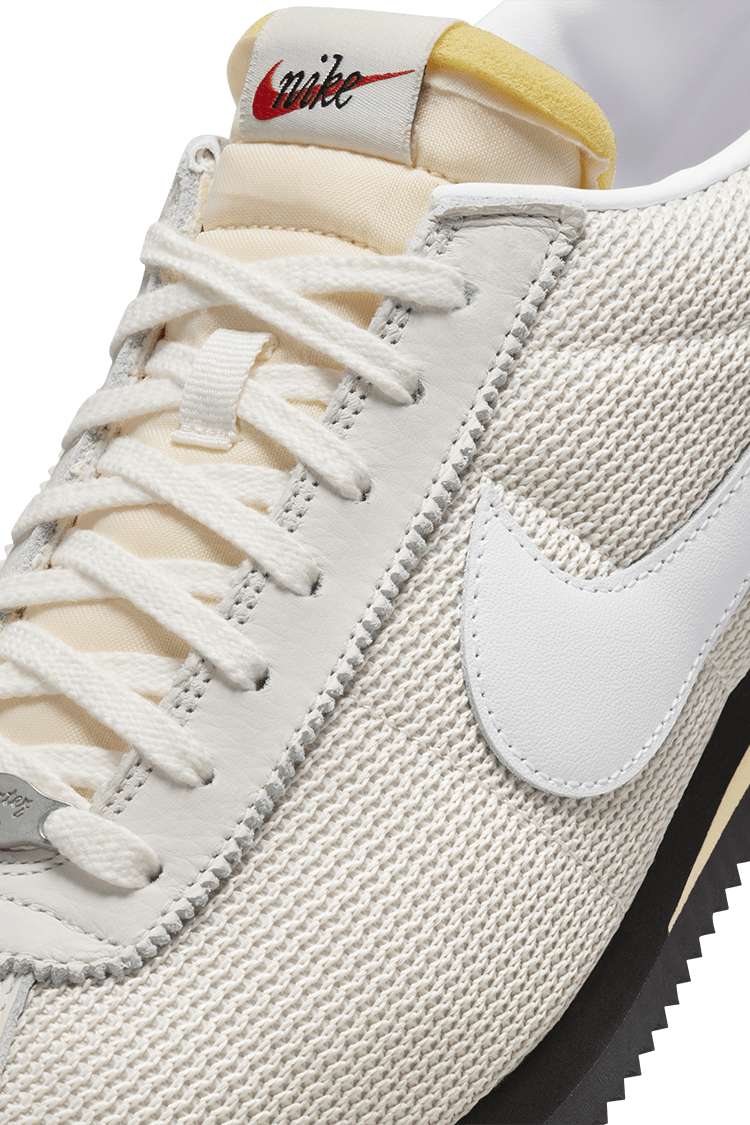 Nike cortez nylon premium ivory top
